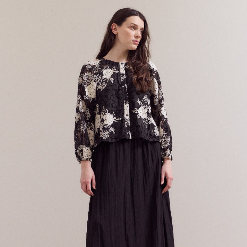 Long Sleeve Lace Embroidery Top