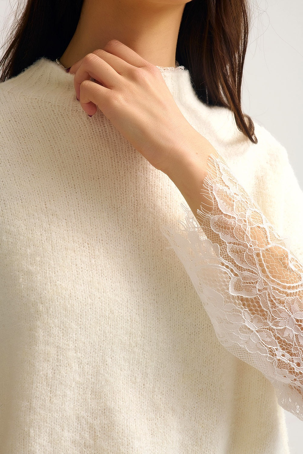 Soft Knit Sleeveless Sweater With Lace