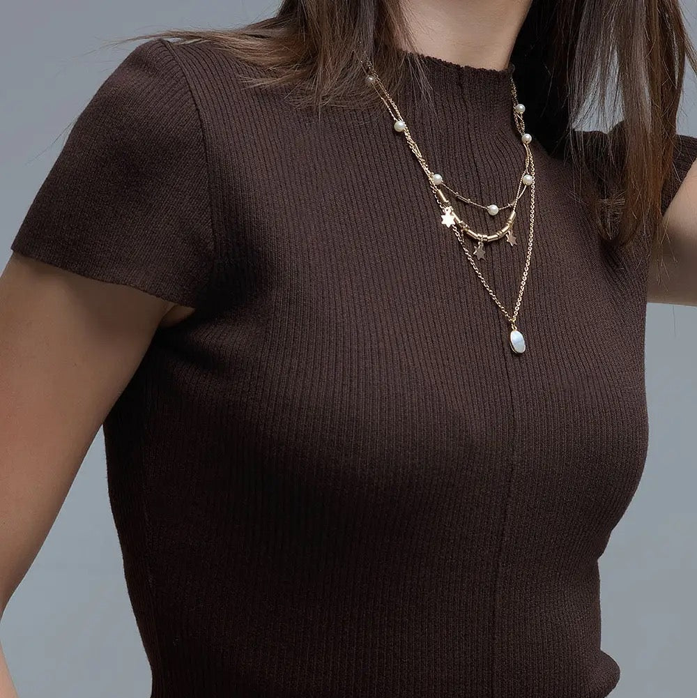 Knitted Rib Featherweight Tuckable Sweater in Brown