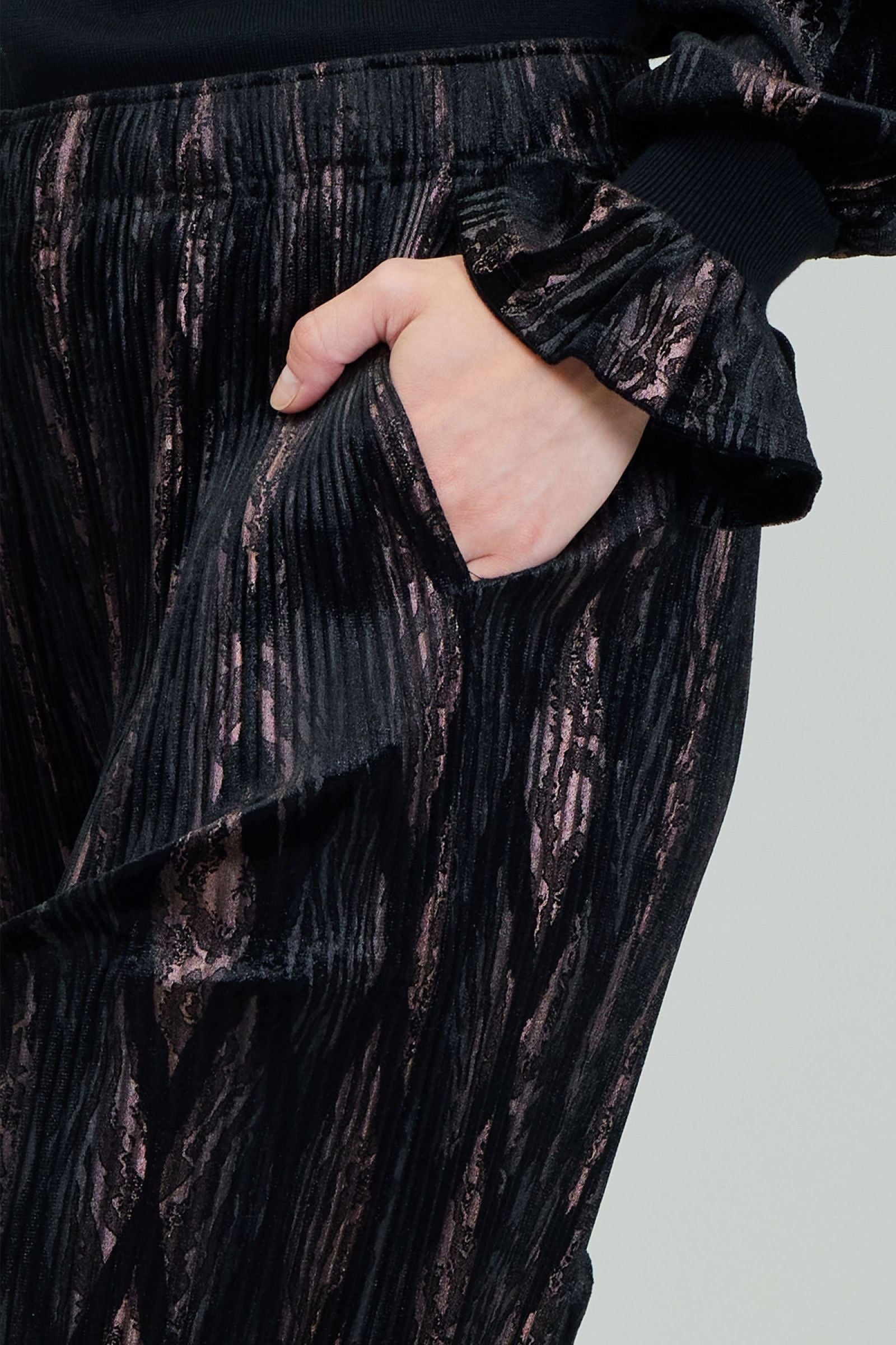 Elasticized Waist Long Wide-Leg Pants