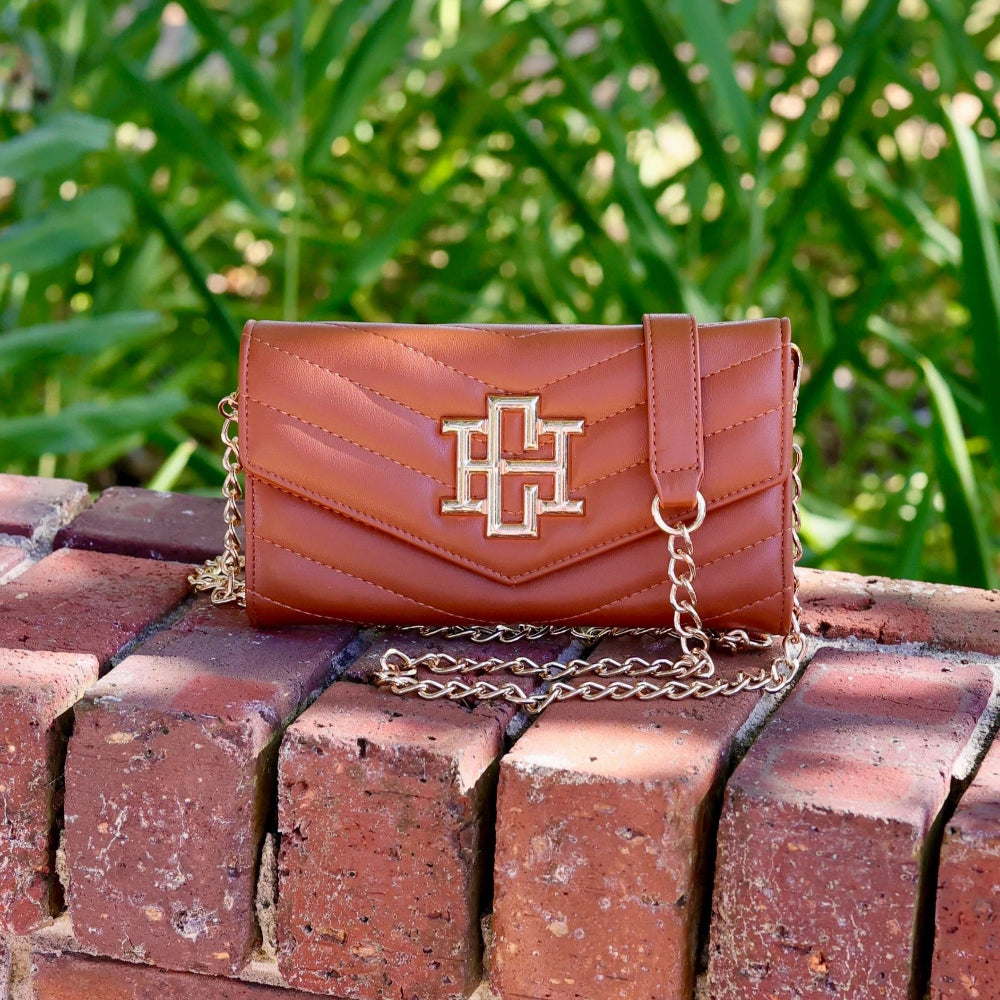 Carlington Clutch / Crossbody Bag In Saddle